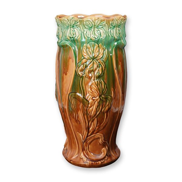Roseville Pottery Majolica Iris Blended Brown-Green Umbrella Stand