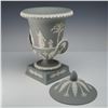 Image 2 : Wedgwood Gray Jasperware Lidded Campagna Urn