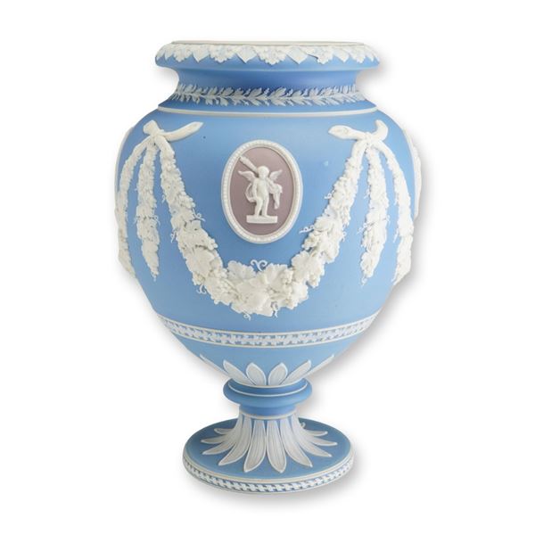 Tricolor Jasperware Trophy Vase Attributed to Dudson Factory for Wedgwood