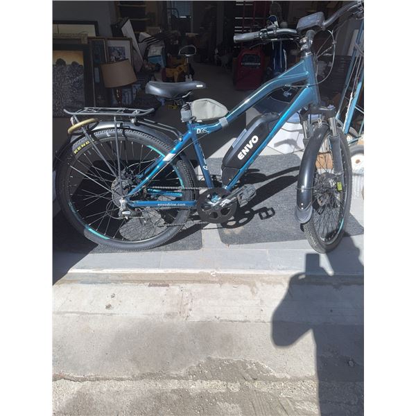 ENVO D35 Electric Bicycle With Accessories and Manual