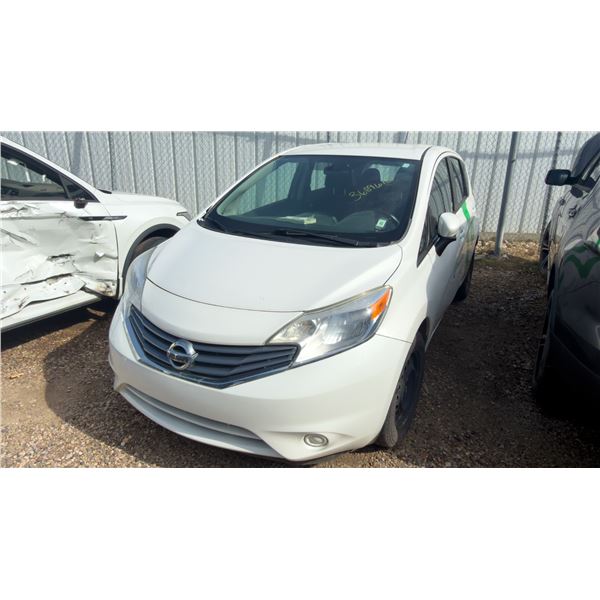 2015 NISSAN VERSA SV HATCHBACK FWD