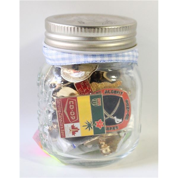 ESTATE GLASS JAR FILLED W/VINTAGE COLLECTOR LAPEL-