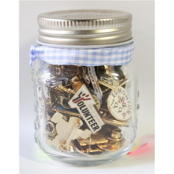 ESTATE GLASS JAR FILLED W/VINTAGE COLLECTOR LAPEL-