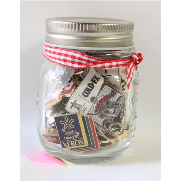ESTATE GLASS JAR FILLED W/VINTAGE COLLECTOR LAPEL-
