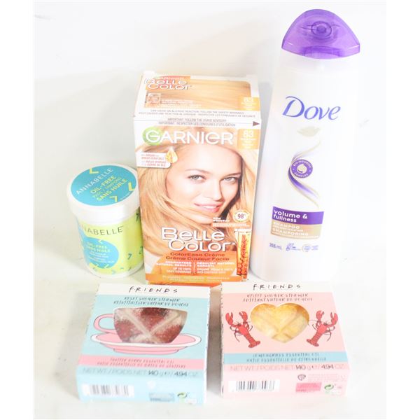 BOX WITH NEW MAKE UP REMOVER,