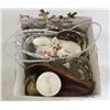 Image 1 : VINTAGE DECORATIVE ITEMS ASSORTED BOX LOT