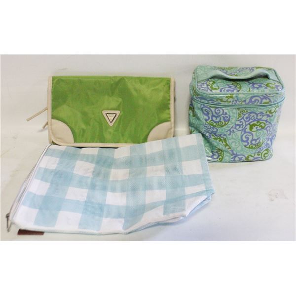 TRAVEL BAG FOR TOILETRIES & COSMETICS ASSORTED BOX