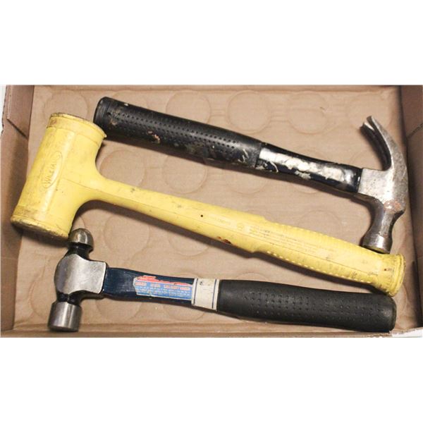 LARGE RUBBER MALLOT PLUS 2 DIFFERENT HAMMERS