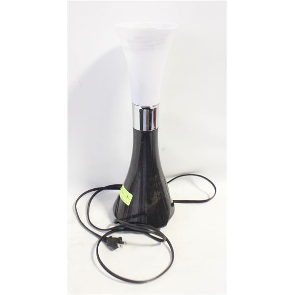 DESK LAMP