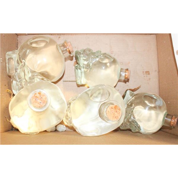 GLASS SKULL BOTTLES GLOW IN THE DARK-ESTATE