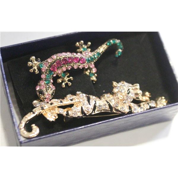 NEW 2PCS BROOCH SET