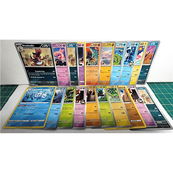 1) LOT OF 20 STAGE 2 POKEMON TRADING