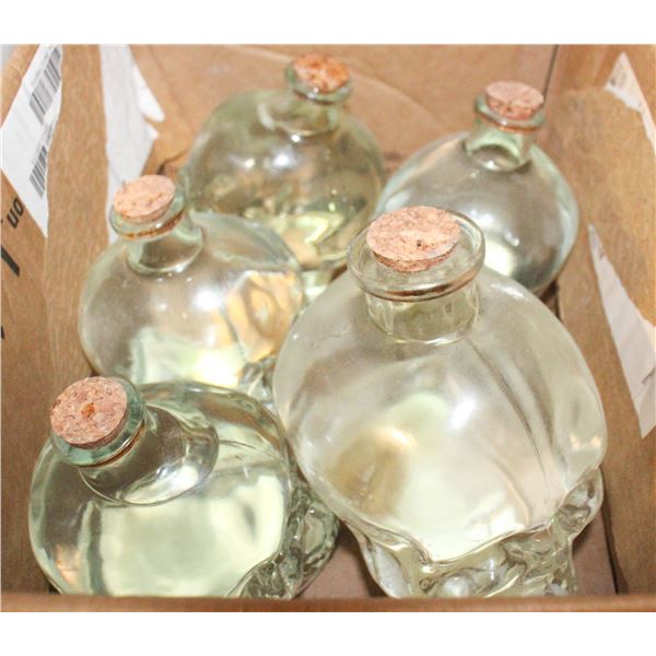 GLASS SKULL BOTTLES GLOW IN THE DARK-ESTATE