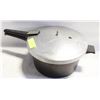 Image 1 : VINTAGE PRESTO PRESSURE COOKER