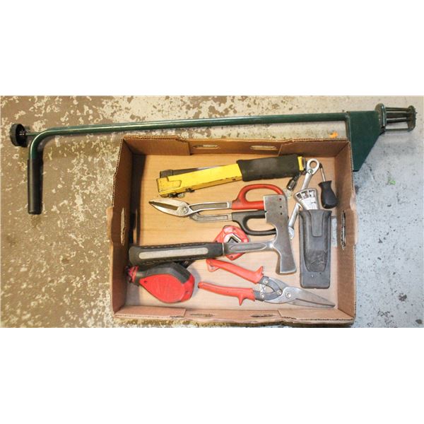 ESTATE TOOLS IN FLAT ALL TOGETHER