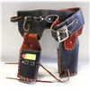 Image 1 : ESTATE VINTAGE LEATHER GUN HOLSTER