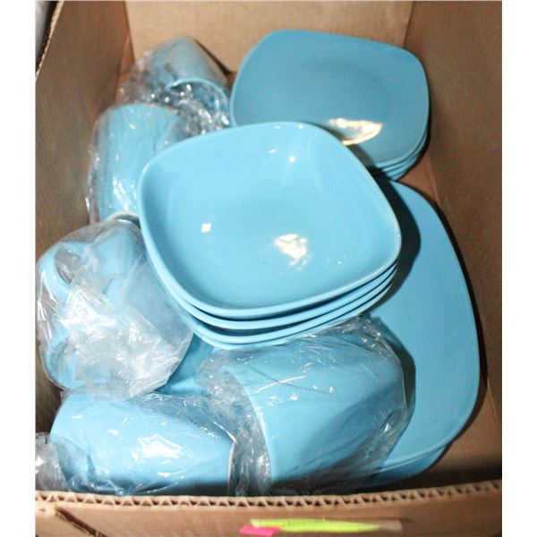 SET 4 BLUE DISH SET