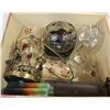Image 1 : FLAT OF ORNATE CANDLES AND HOLDERS ETC WITH