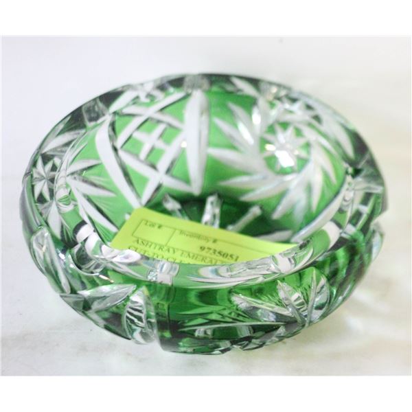 ASHTRAY EMERALD GREEN CUT-TO-CLEAR