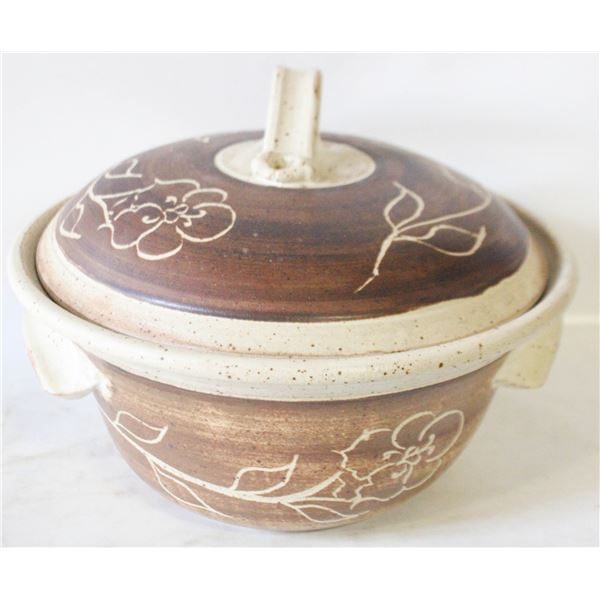 LARGE CERAMIC POT WITH LID