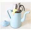 Image 1 : VINTAGE PERCULATOR COFFEE POT, MEASURING