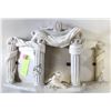 Image 1 : PILLAR STYLE TRIPLE PICTURE FRAME