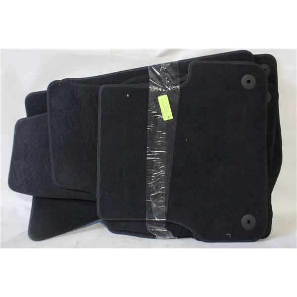 6 PCS CAR  MATS NEW