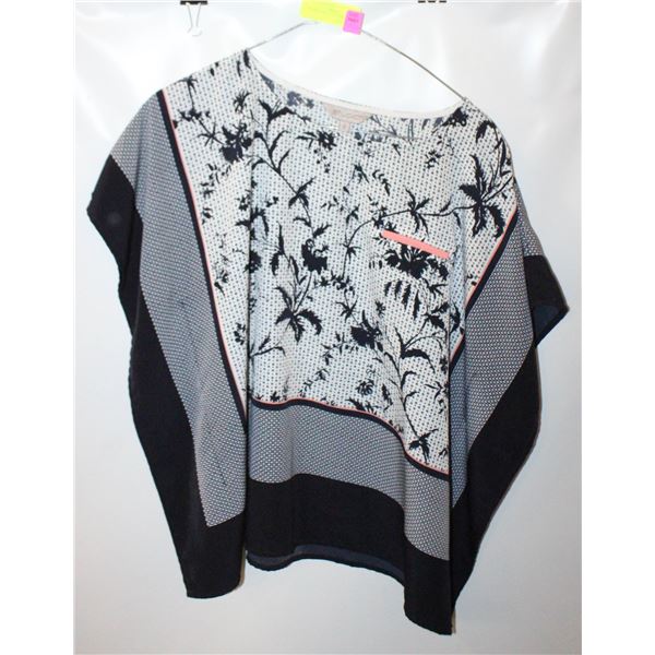 STUDIO LADIES SIZE SMALL BLOUSE