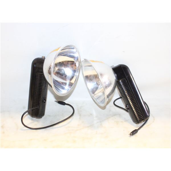 2 STANDARD FLASH HOLDER