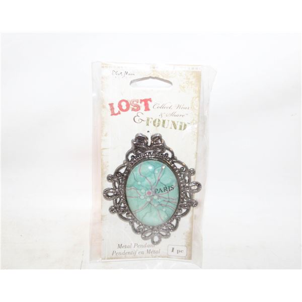 BLUE MOON BEADS PARIS METAL PENDANT