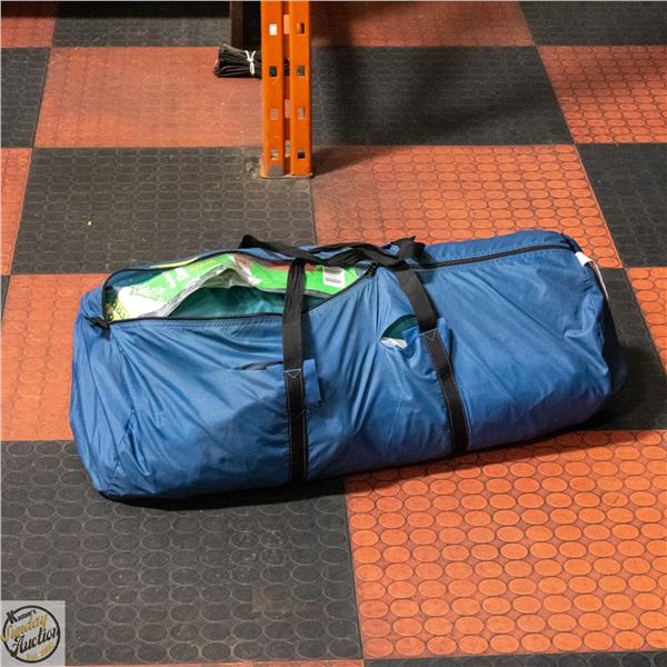 NYLON 3 PERSON DOME TENT 90 X 80 X 48"