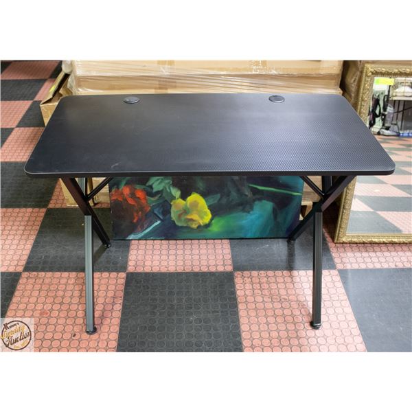 CARBON FIBRE GAMING DESK BLACK