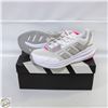 Image 1 : NEW ADIDAS WOMEN'S ASTRA STAR RUNNER SZ 8