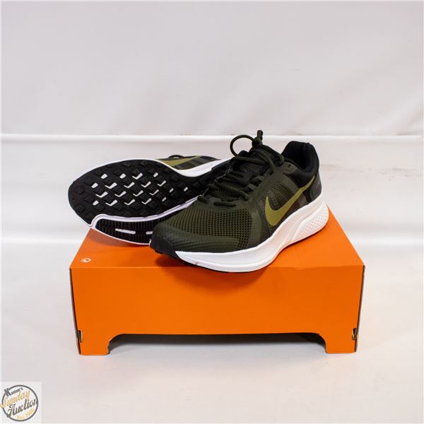 NEW NIKE RUN SWIFT SIZE 12.5