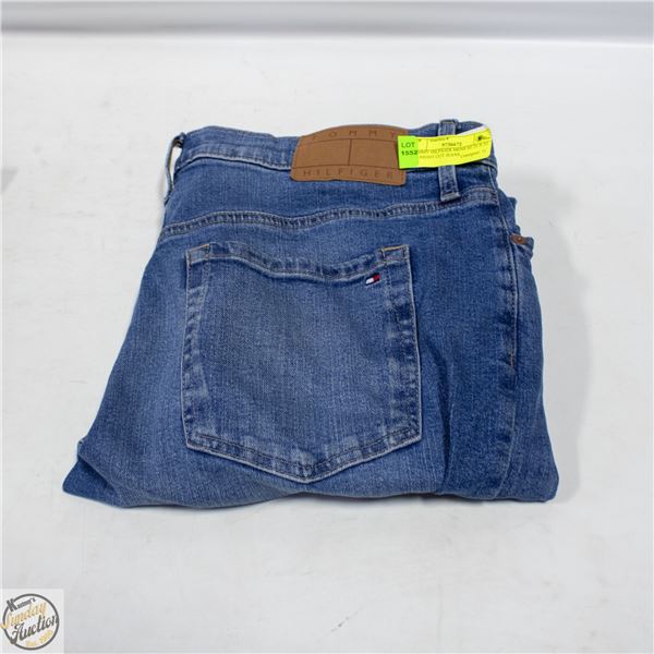 TOMMY HILFIGER MENS SZ 32 X 32 STRAIGHT CUT JEANS