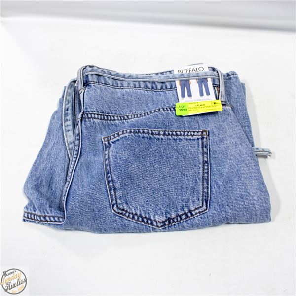 NEW WOMENS SZ 8 BUFFALO BY DAVID BITTON