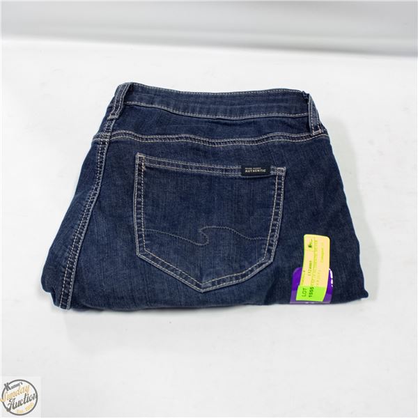 WOMENS SZ 14 AUTHENTIC SILVER JEANS ( 14 X 23.5 )