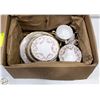 Image 1 : VINTAGE BAVARIA SCHUMANN BRIDAL ROSE CHINA