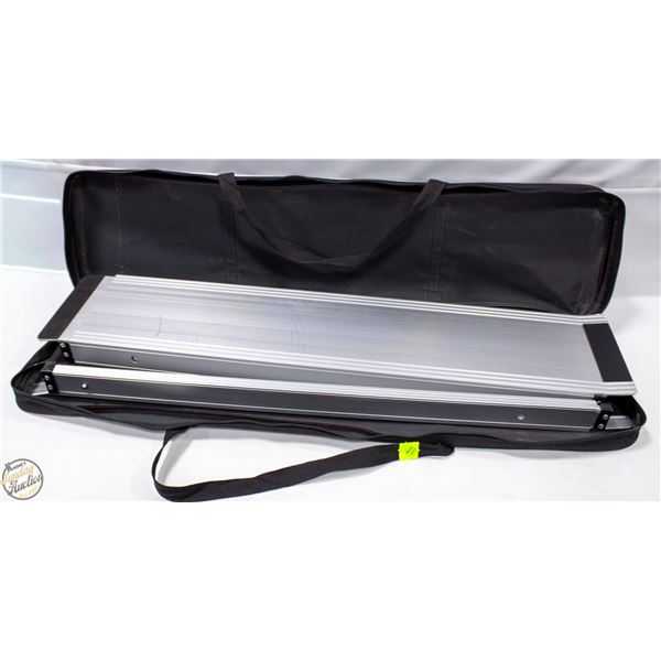 ESTATE ALUMINUM ADJUSTABLE LOADING RAMPS