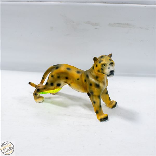 ESTATE EATONS ORIGINAL CHEETAH PORCELAIN