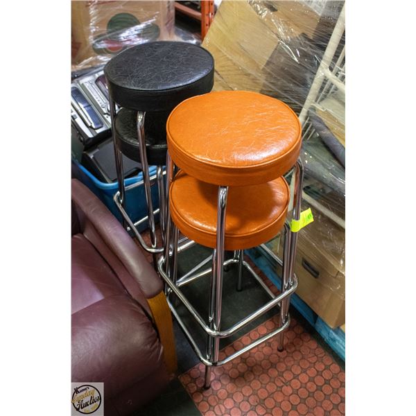 FOUR BAR STOOLS - 2 BLACK, 2 BROWN
