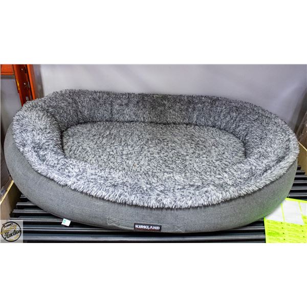 KIRKLAND SIGNATURE LARGE OVAL DOG BED 46" X 32"