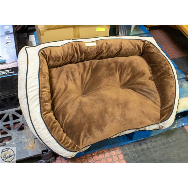 K&H LARGE DOG BED APPROX 40" X 30"
