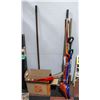 Image 1 : GARDEN TOOLS, AXES, SLEDGE HAMMERS &