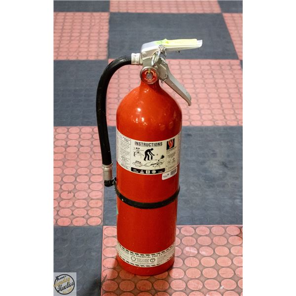 FULLY CHARGED 10 LB FIRE EXTINGUISHER