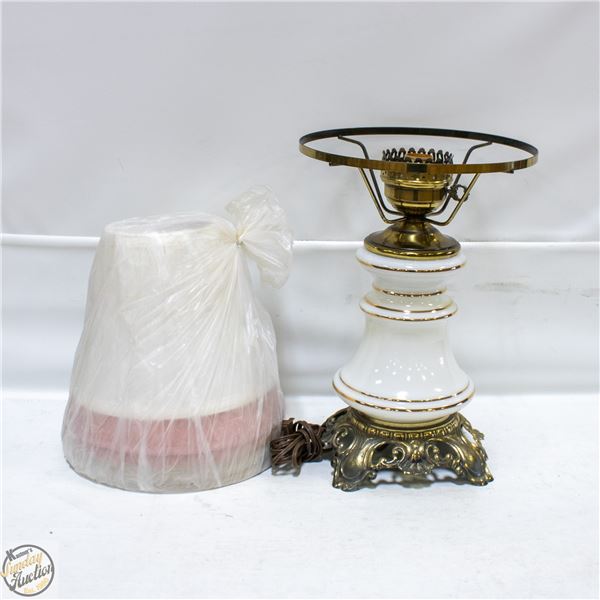 LAMP AND ASSORTED LAMP SHADES