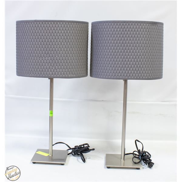 SET OF 2 MODERN TABLE LAMPS