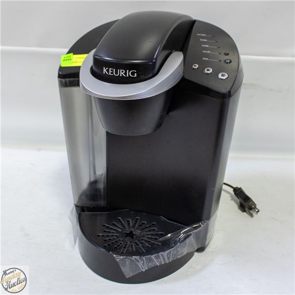 KEURIG COFFEE MAKER
