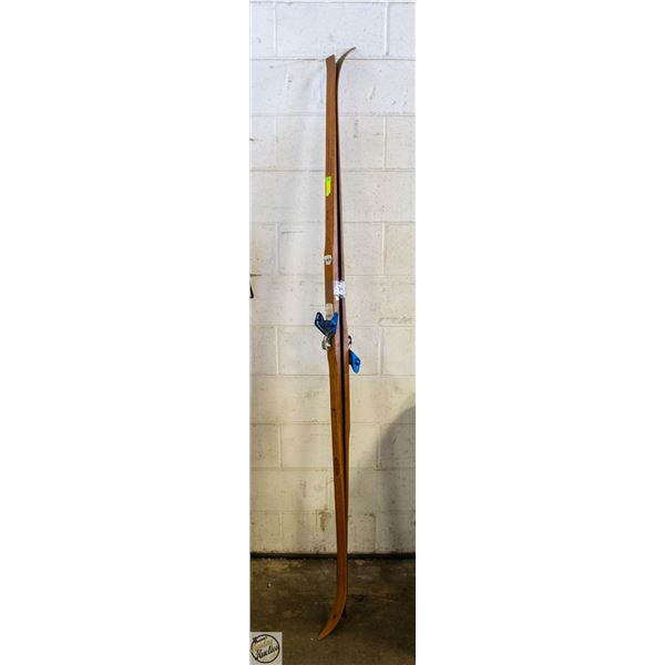 BIRKE BEINER SKIS MADE BY MARSHES