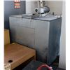 Image 1 : BALDOR MIXER